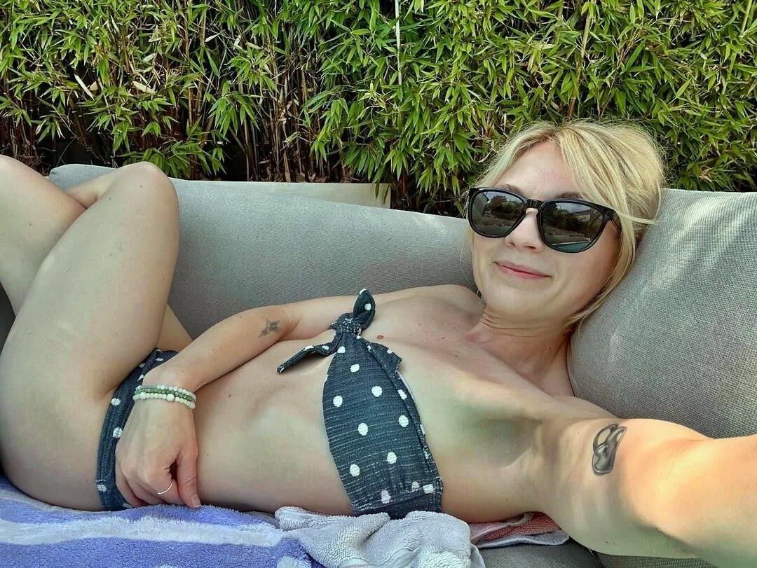 Celebrity Armpits 