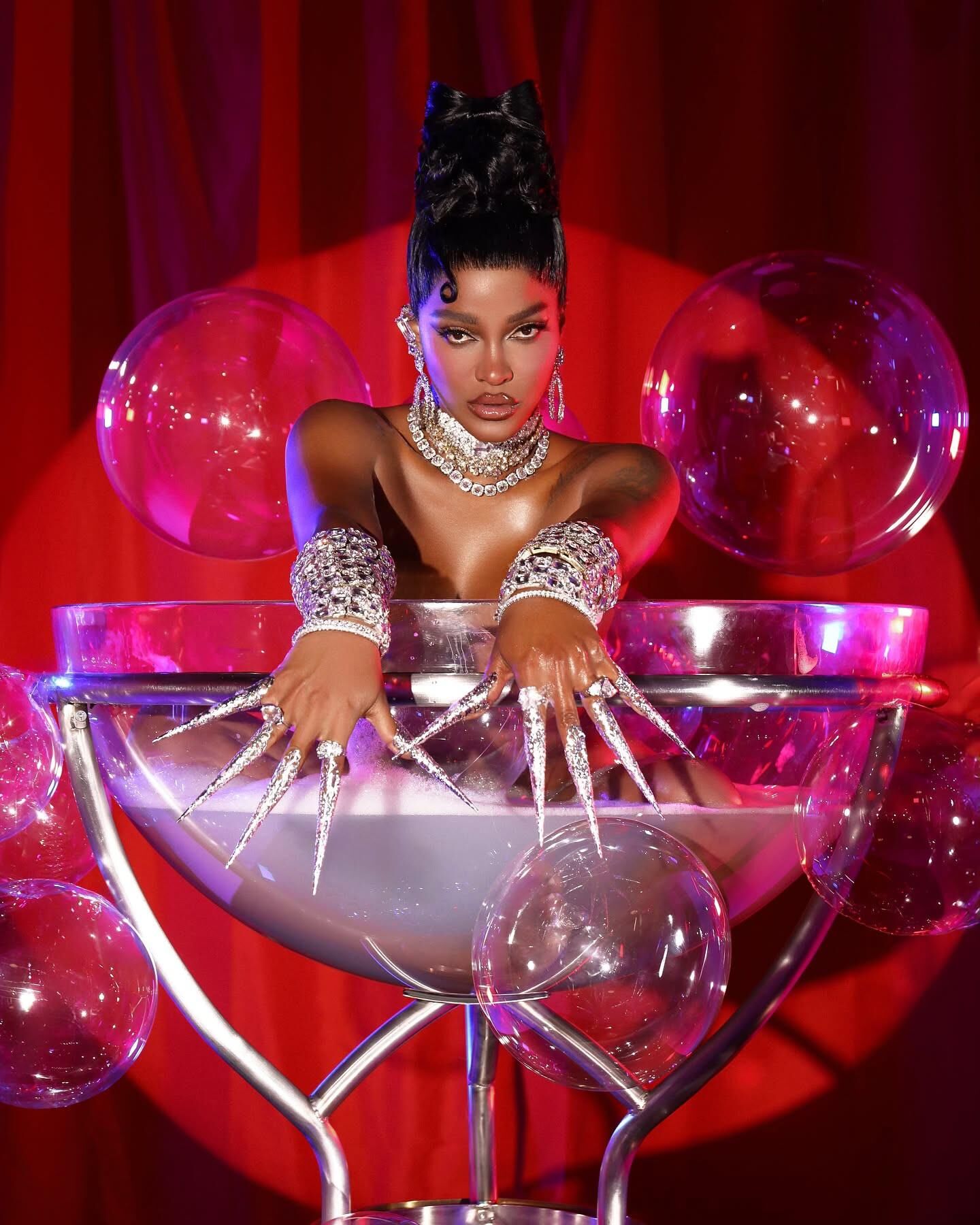 JOSELINE HERNANDEZ