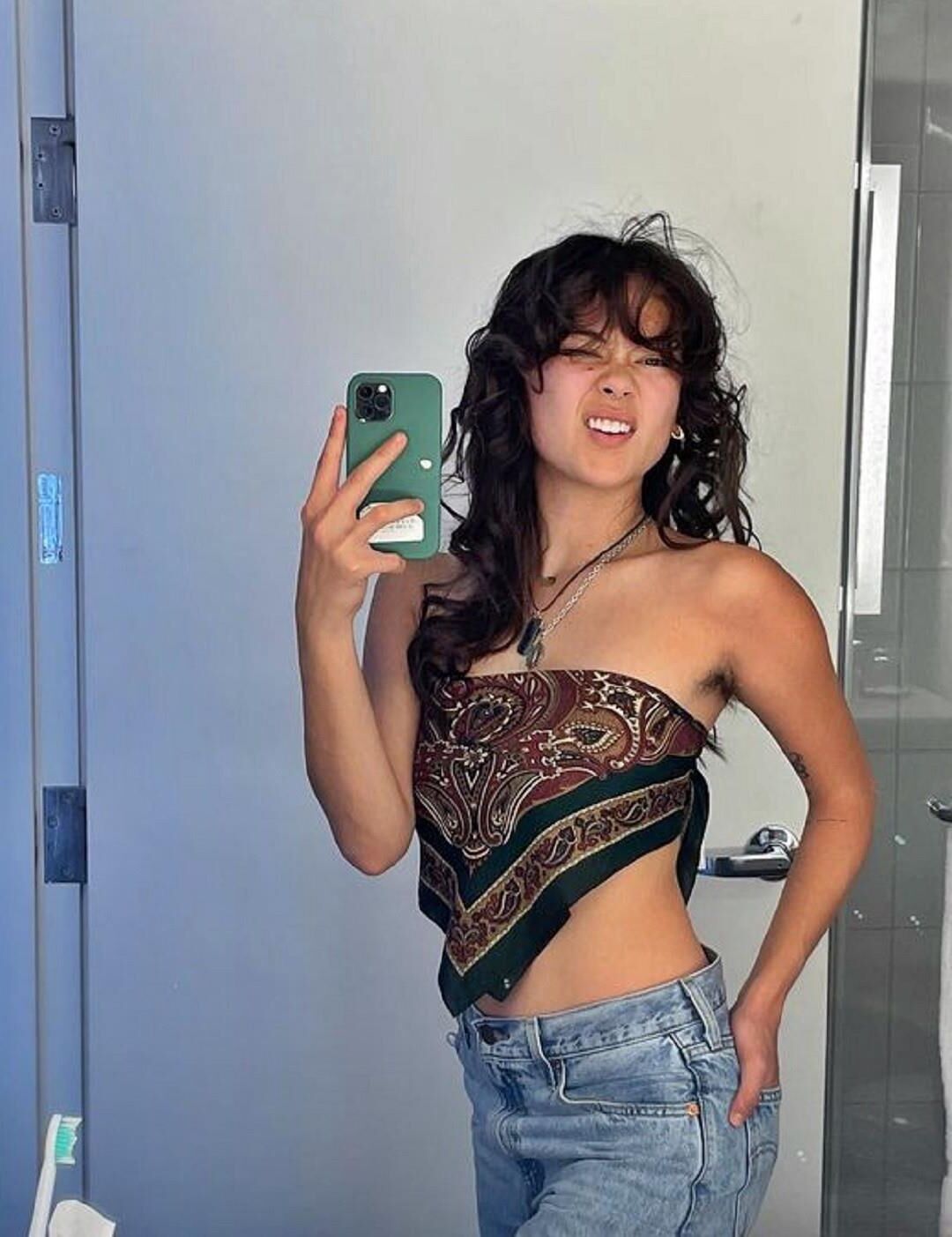 Hairy Celebrity Armpits 