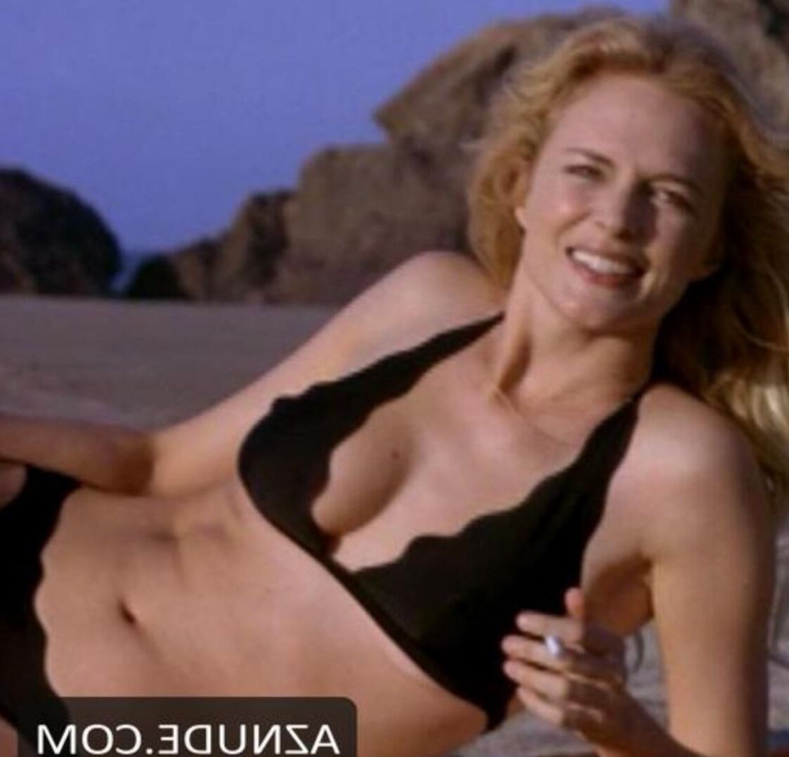 Heather Graham roto