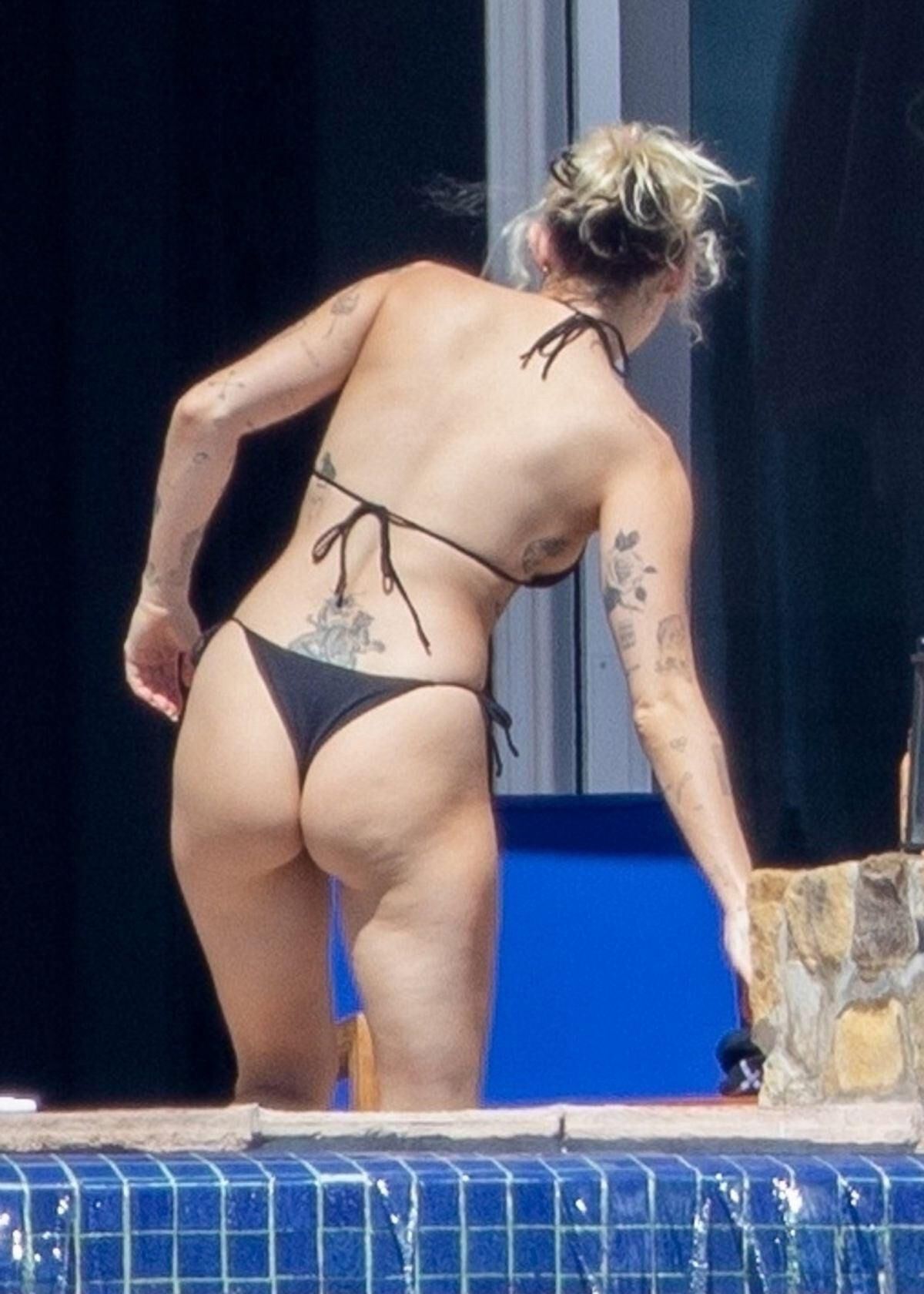 Miley C. Material