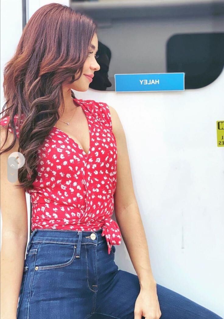The astonishing Sarah Hyland