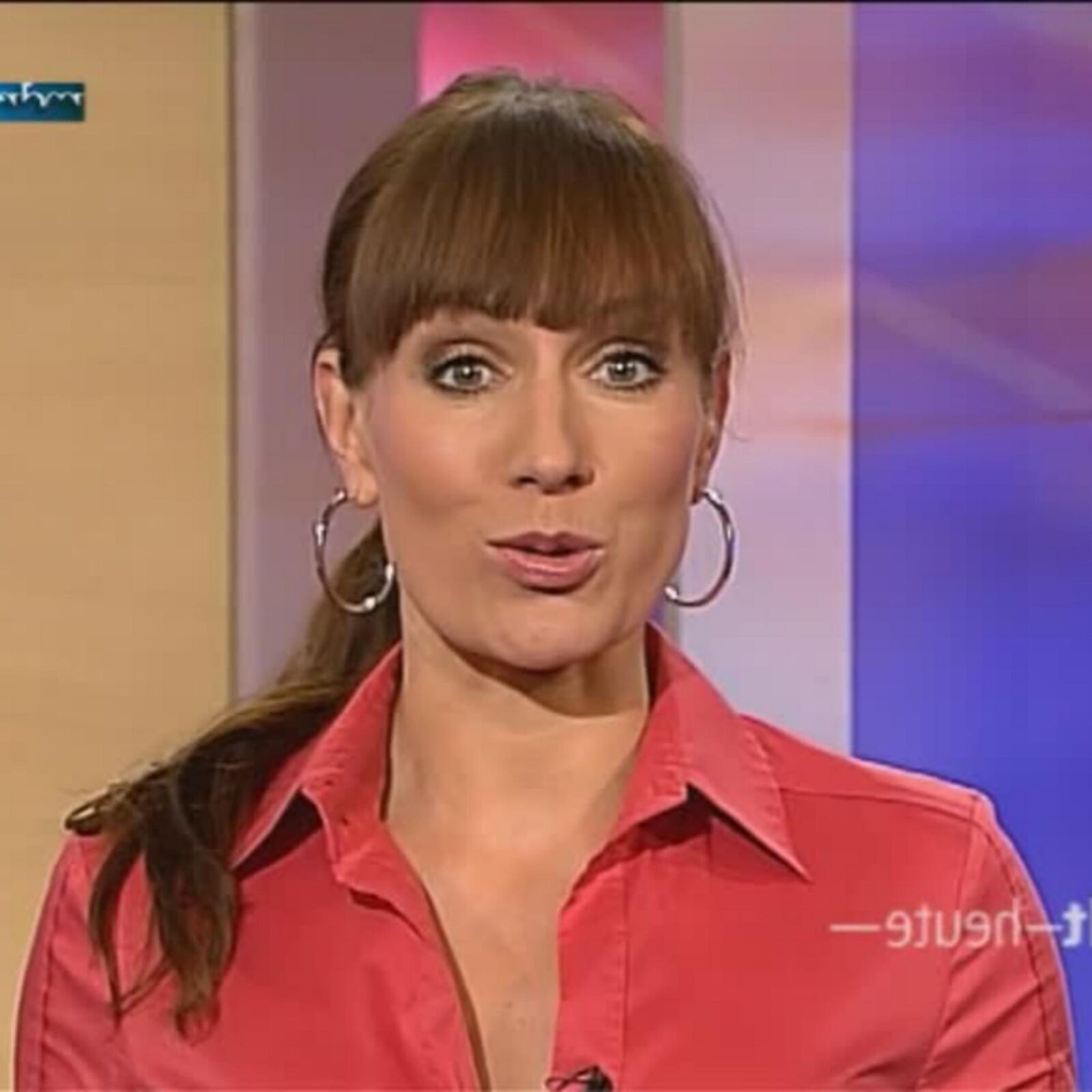 Susi B. GEZ Edelhure in feinen sexy Outfits zum ficken ! 