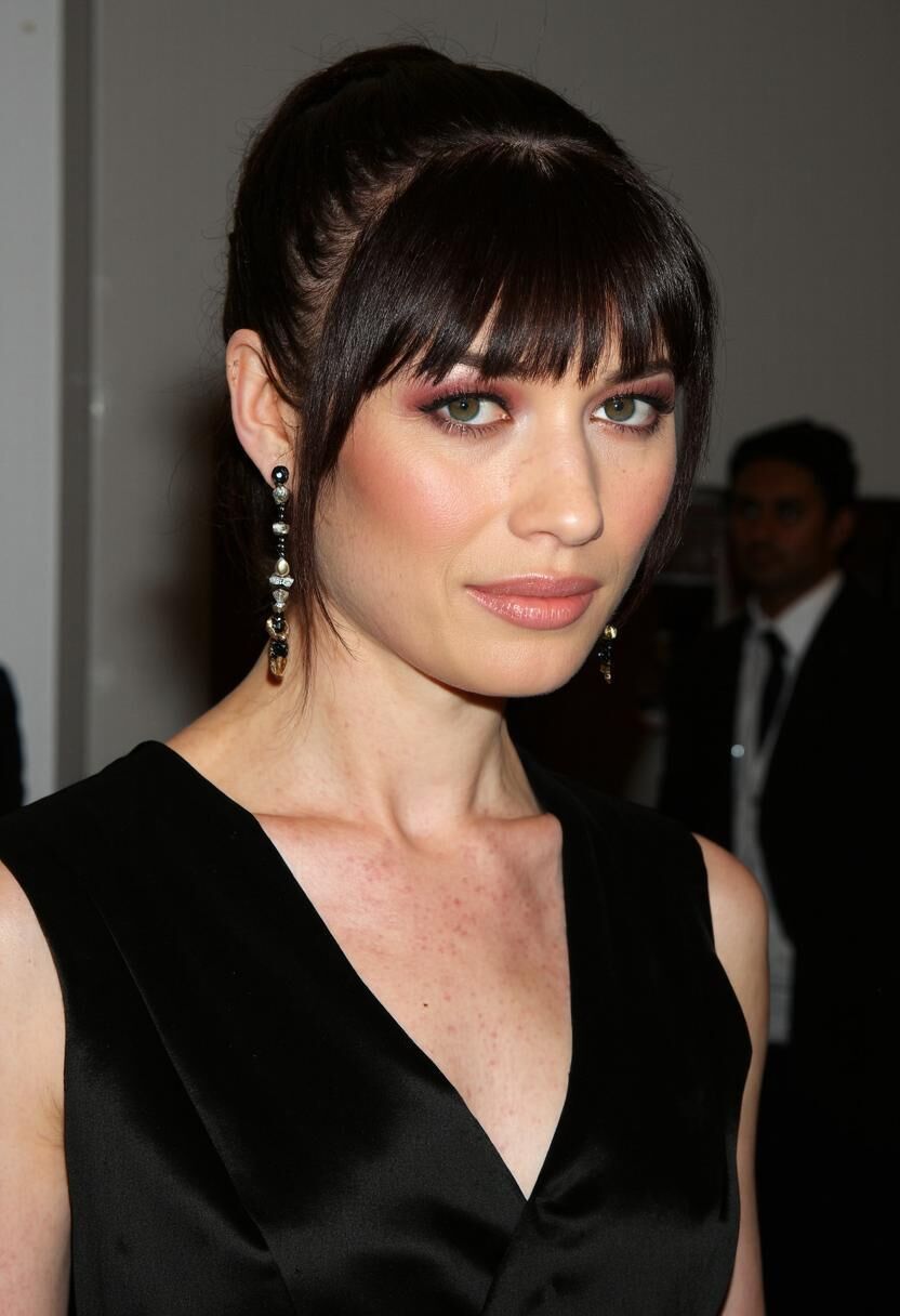 Olga Kurylenko fan collection