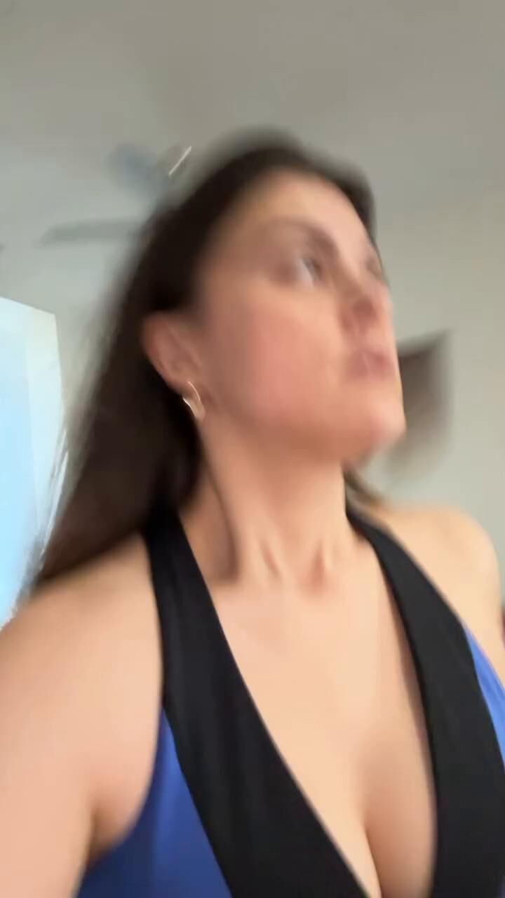 Линдси Шоу