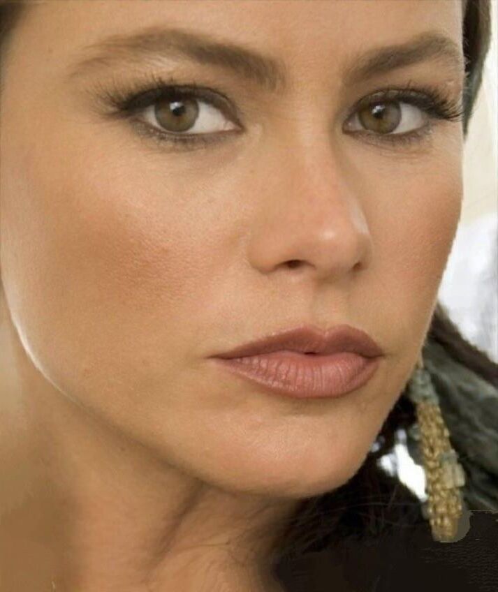 Sofia Vergara excitant les photos uniquement