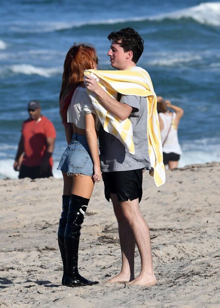 Le paroxysme asile Bella Thorne