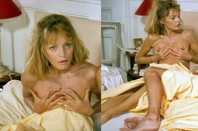 Célébrités cachant des seins