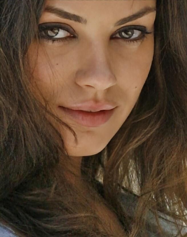 Mila Kunis excitant les photos