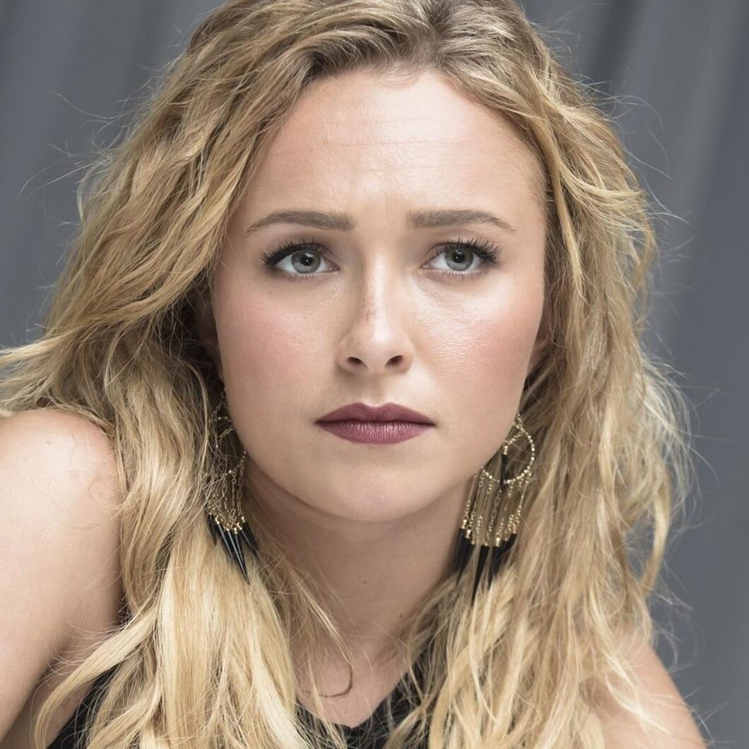 Hayden Panettiere éveiller les photos uniquement