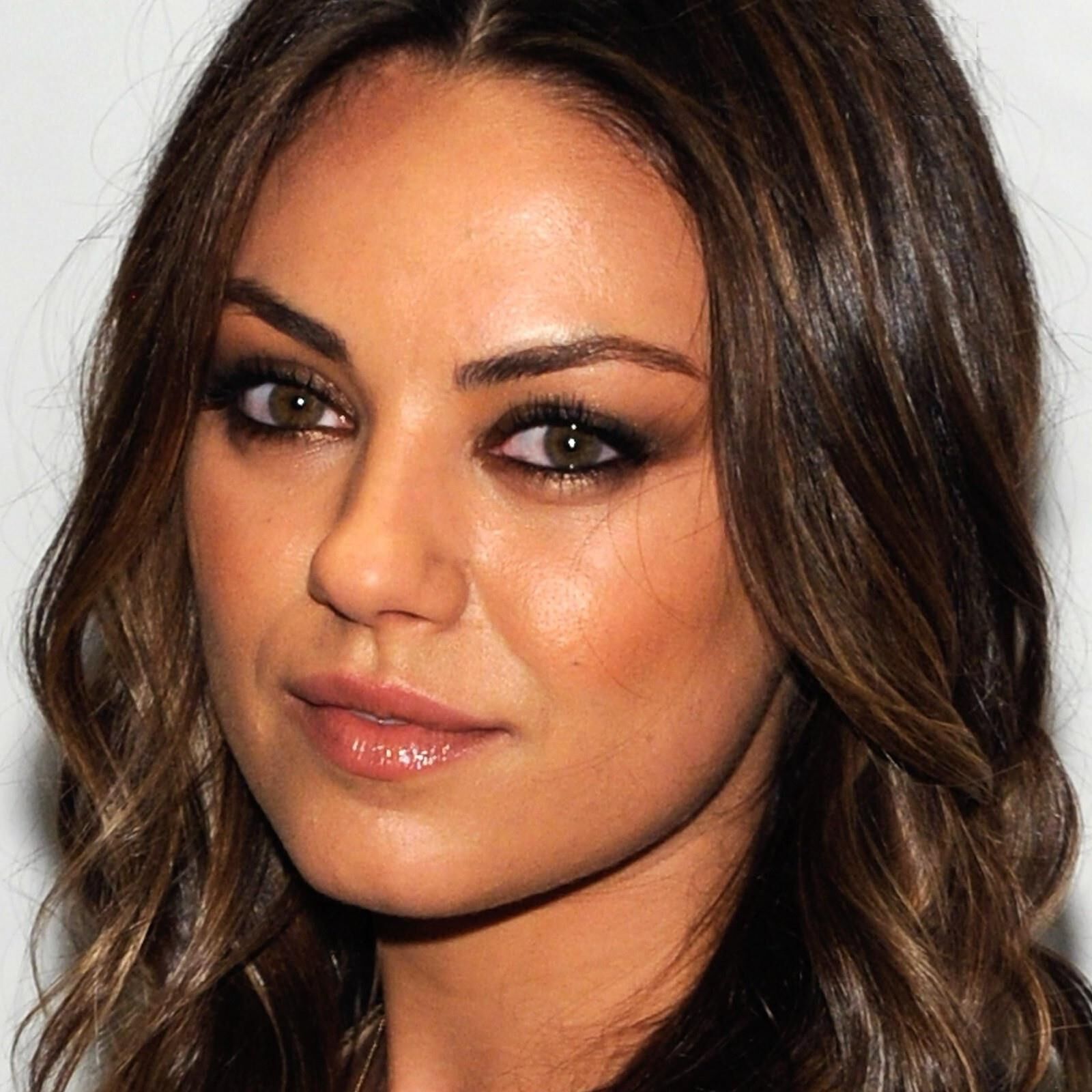 Mila Kunis excitant les photos