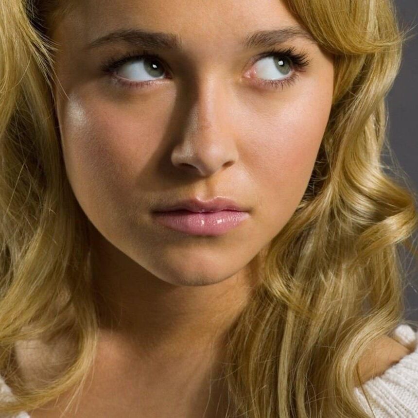 Hayden Panettiere éveiller les photos uniquement