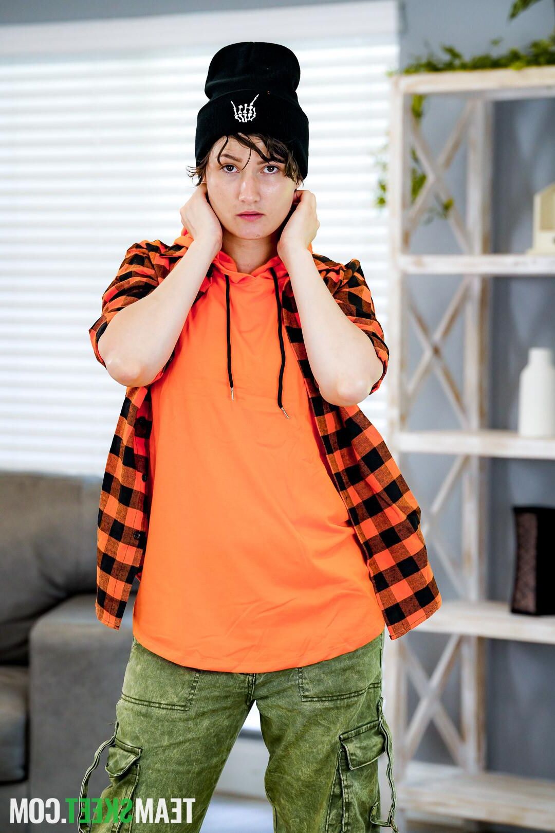 Ahanu Reed Yo Orgasmsは最高です、ステップパパ！