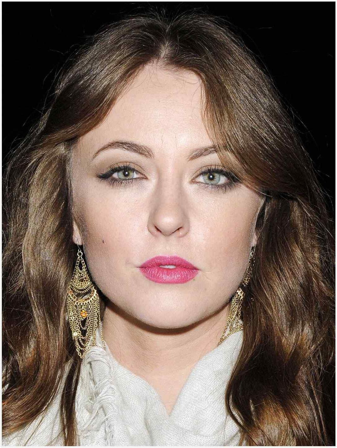 Katharine Isabelle 