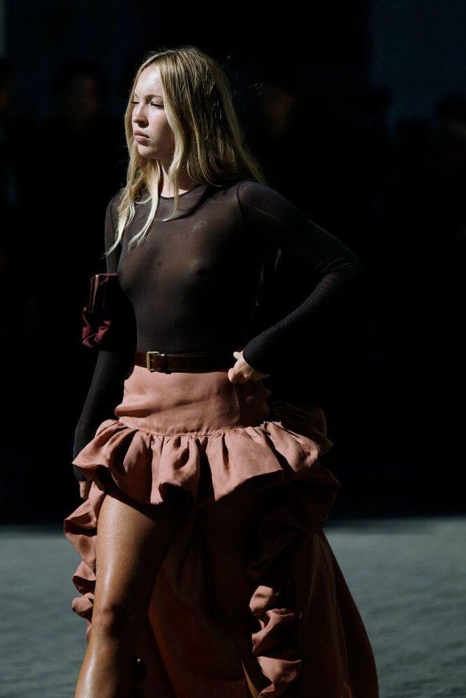 Lila Moss attends the Saint Laurent Menswear