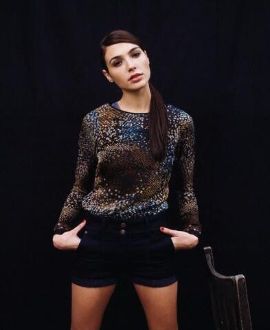 Gal G. and her perfect slim body!