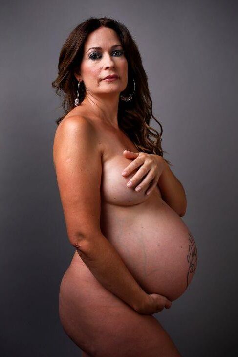 Olvido Hormigos pregnant