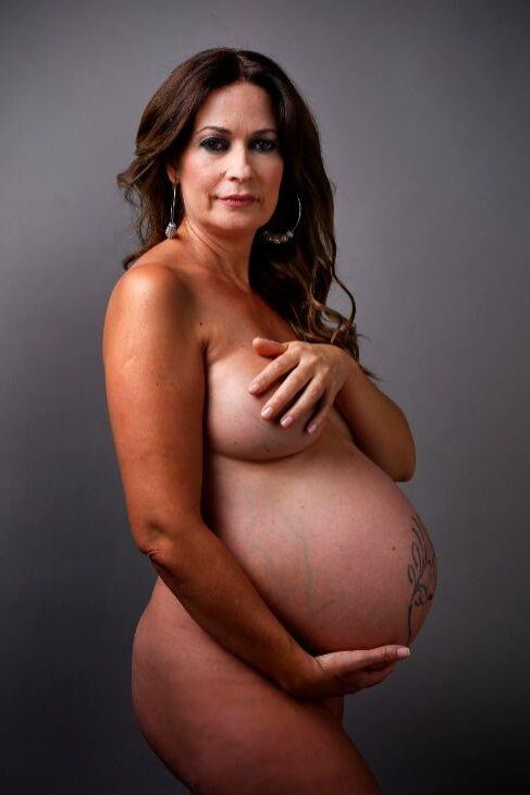 Olvido Hormigos pregnant