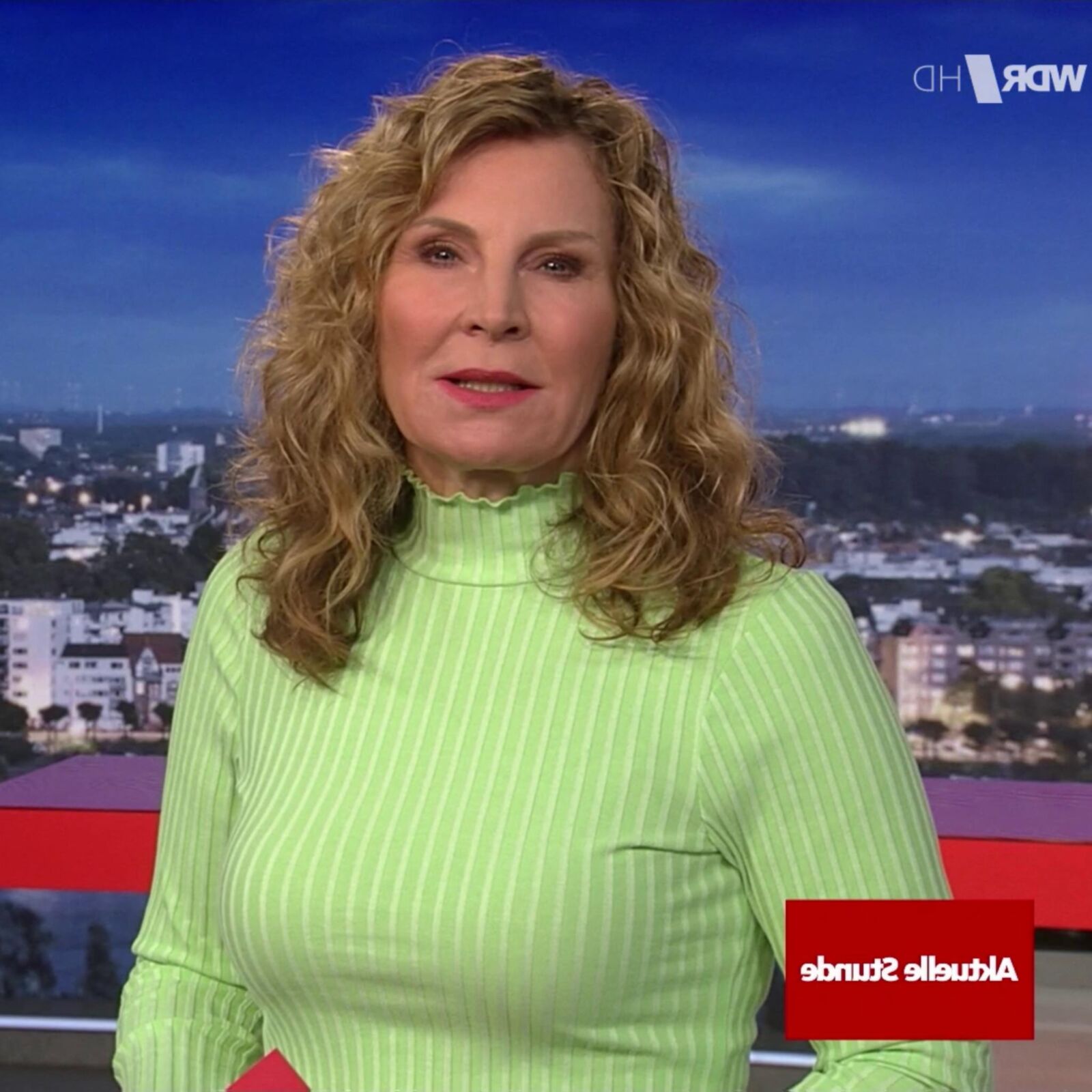 Susanne W. Geile Gez Edelhure en atuendos sexy Zum Ficken!