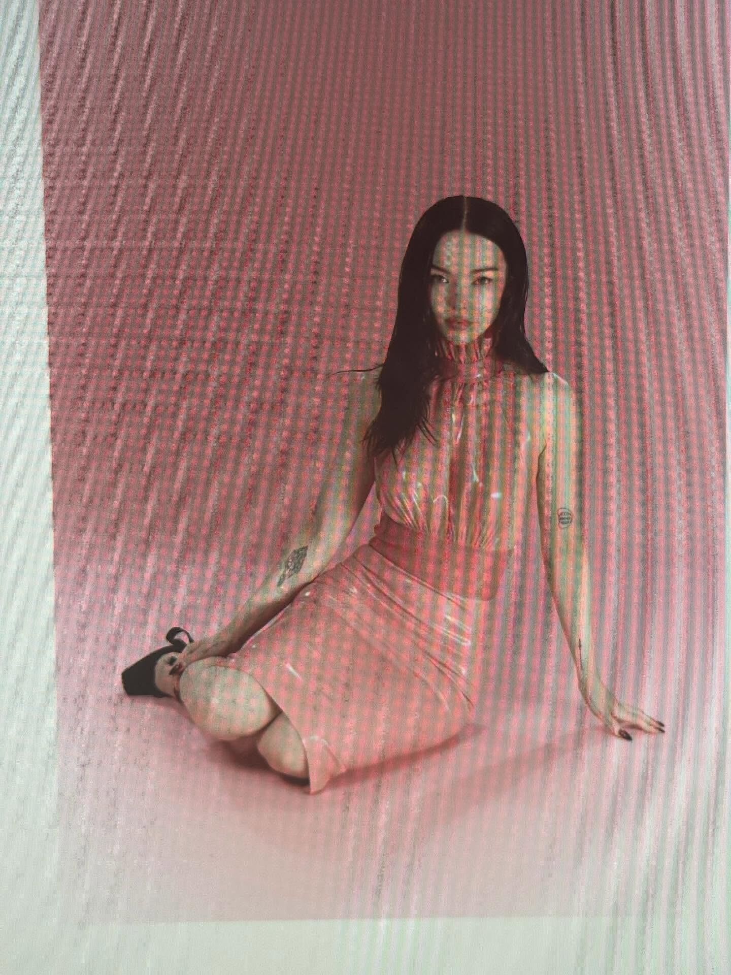 Dove Cameron Marie Claire UK Проблема оптимизма ()