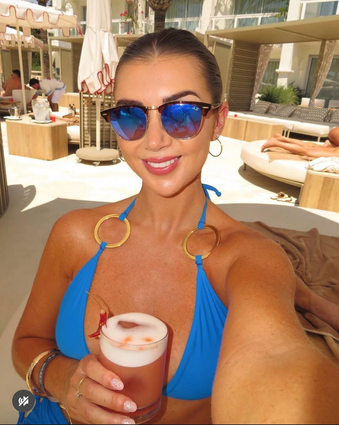 British Sports TV Presenter Kate Tracey looking sexy on holiday 
