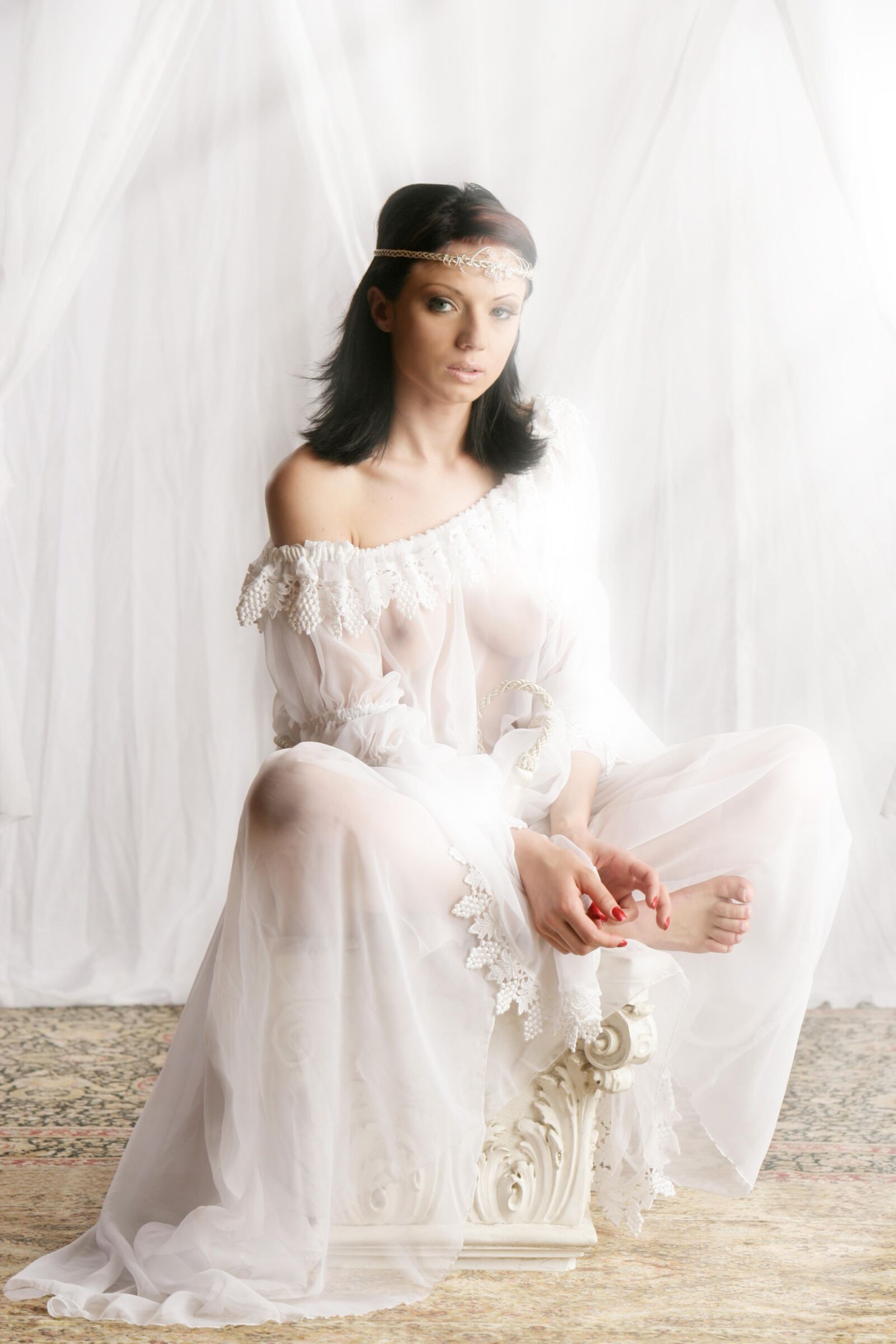 Mysterious Girls AVAROSE Morning