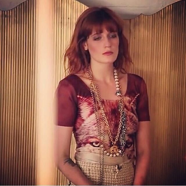 フローレンス・ウェルチとても暑い