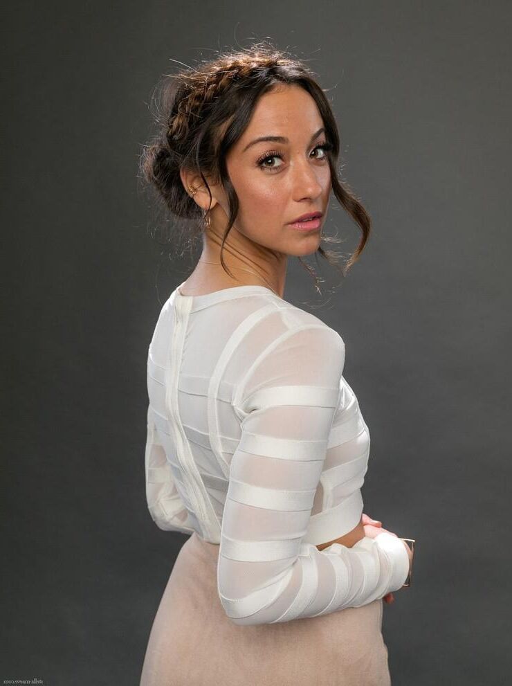 Stella Maeve 
