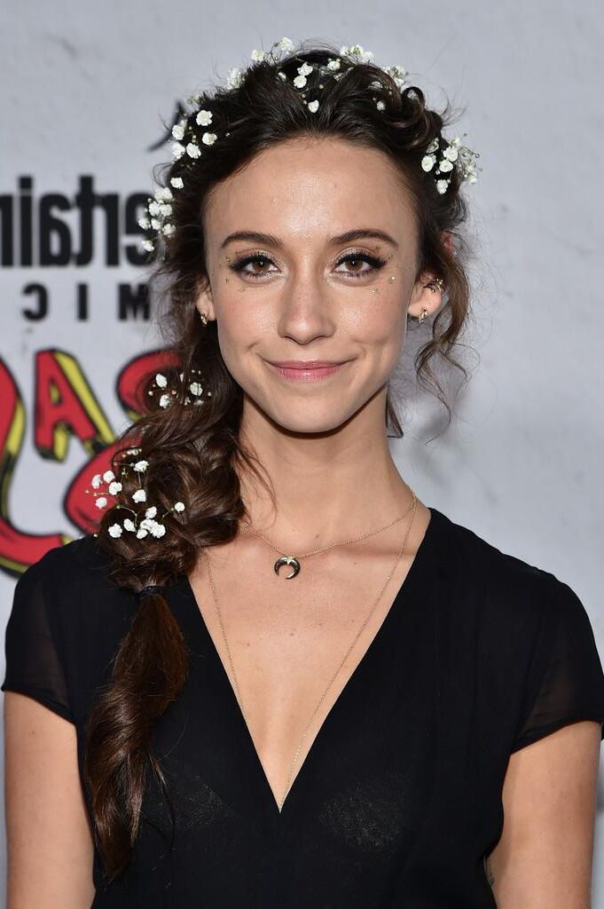 Stella Maeve 