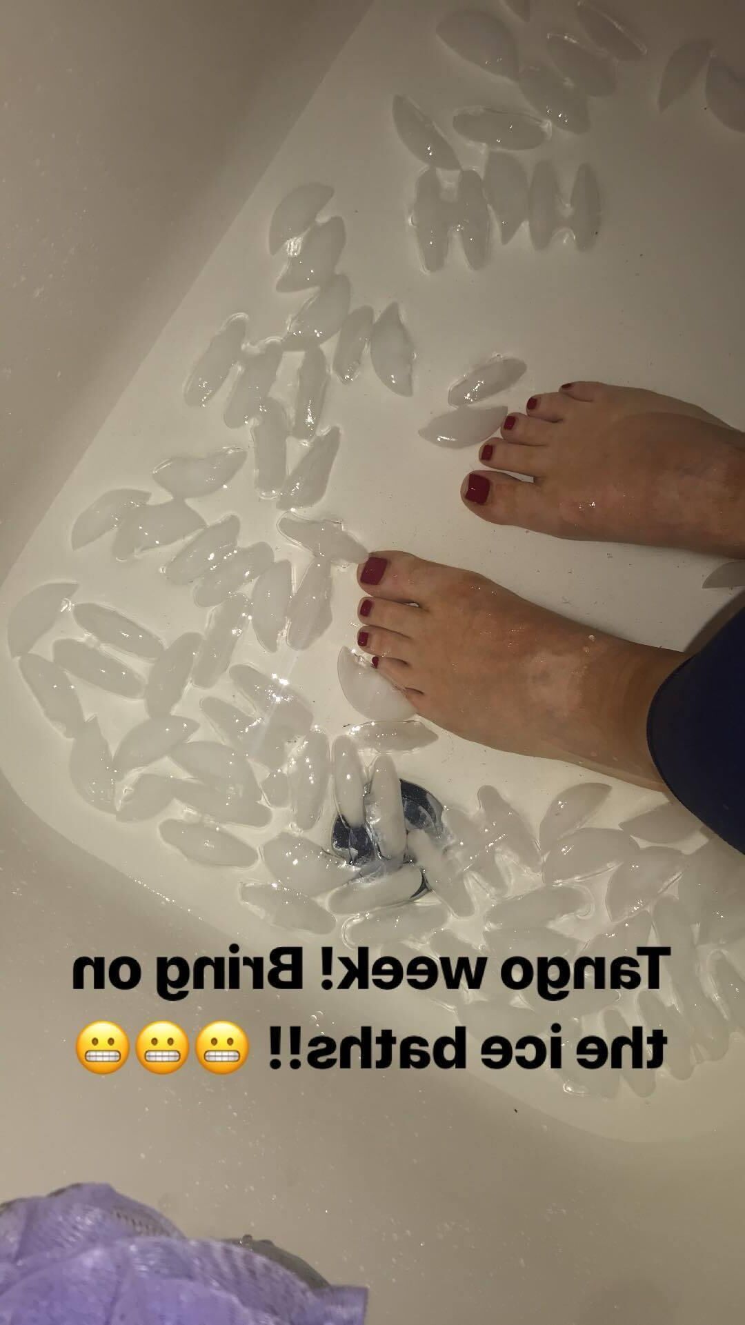 Evanna Lynch and her fantastic feet