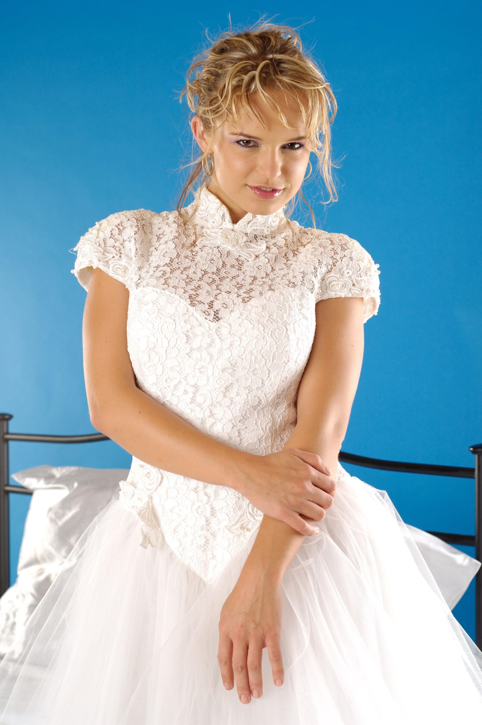 Beautiful Models PEACH White Dress
