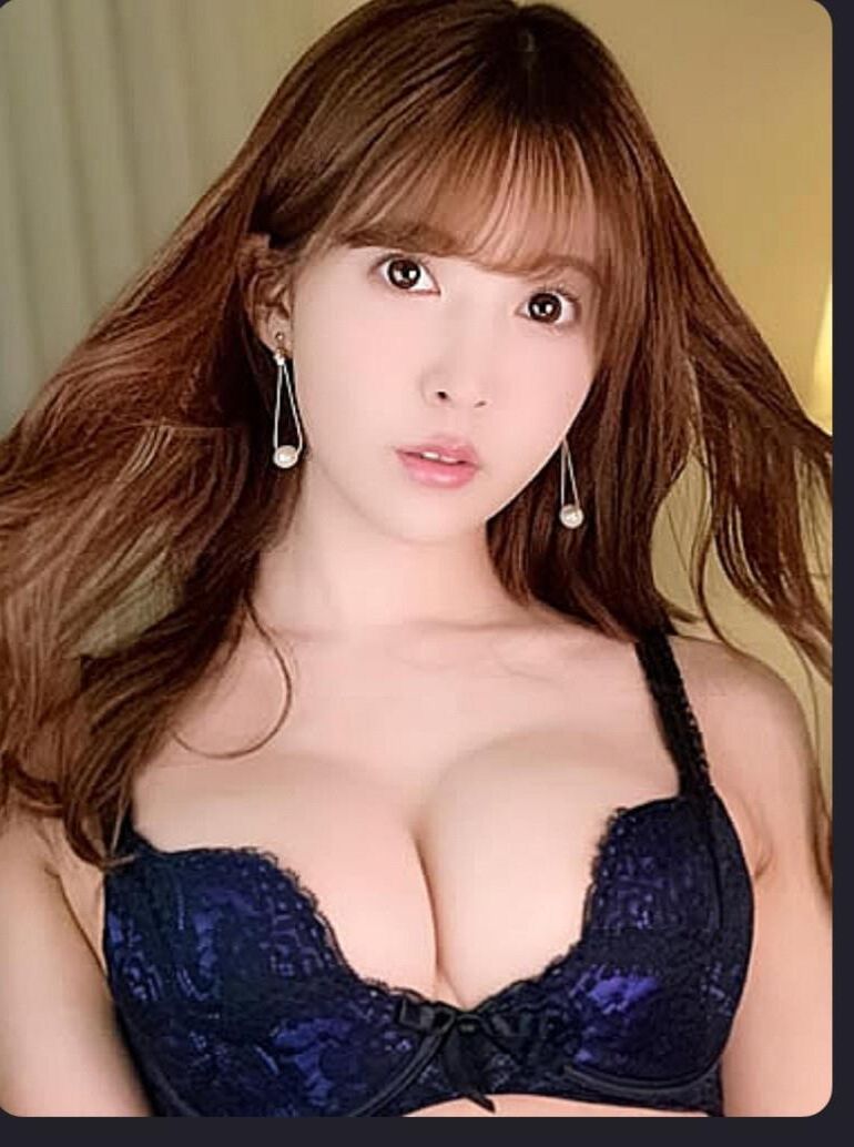 Yua Mikami Photo