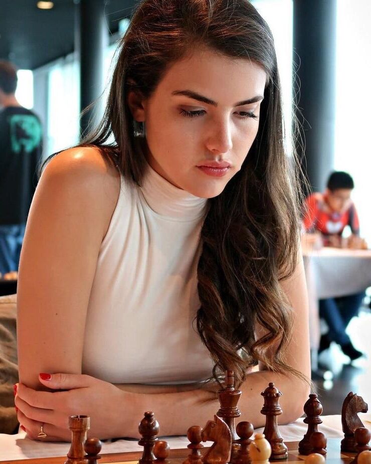 Alexandra Booz